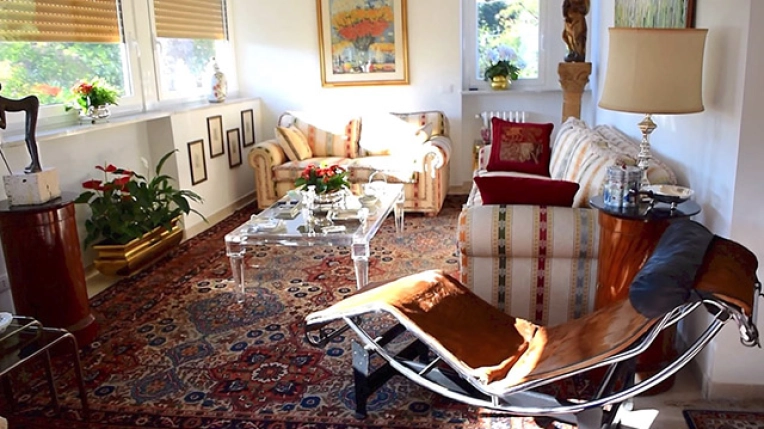 Single-Family Homes, Flats / Apartments, Renovation