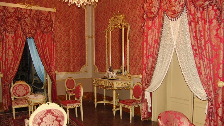 Restoration, Interior Architecture & Design, Classic, Traditional