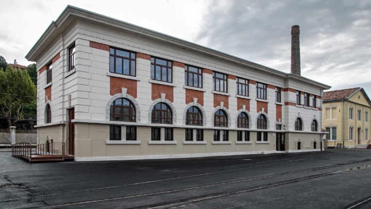 Historical / Listed Buildings, Commercial Buildings